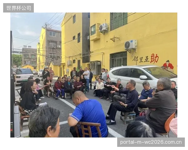所谓的“居民自治”在部分地区沦为形式,居委会通过扶持代理人,仍在实质性把控体育社团